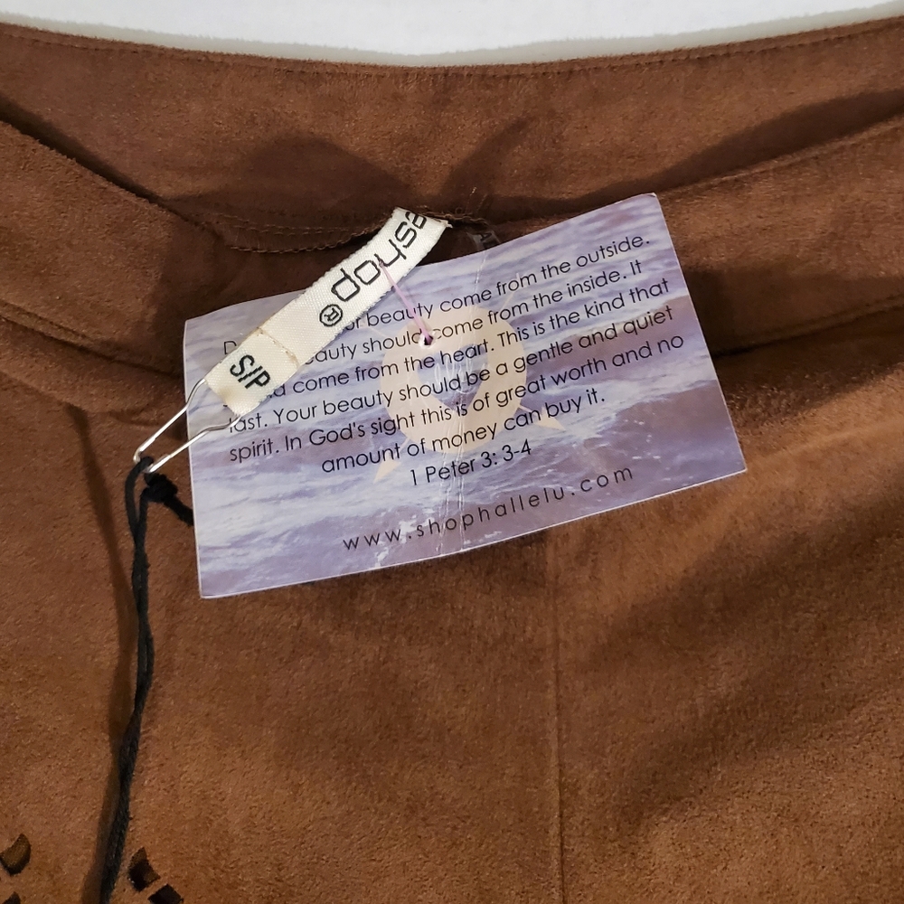 NWT!Leshop Brown Ria Laser Out Scallop Edge Shorts - Picture 2 of 11